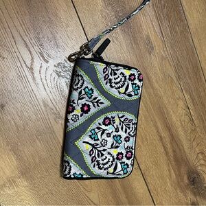 RFID Heritage Leaf Grab & Go Wristlet
